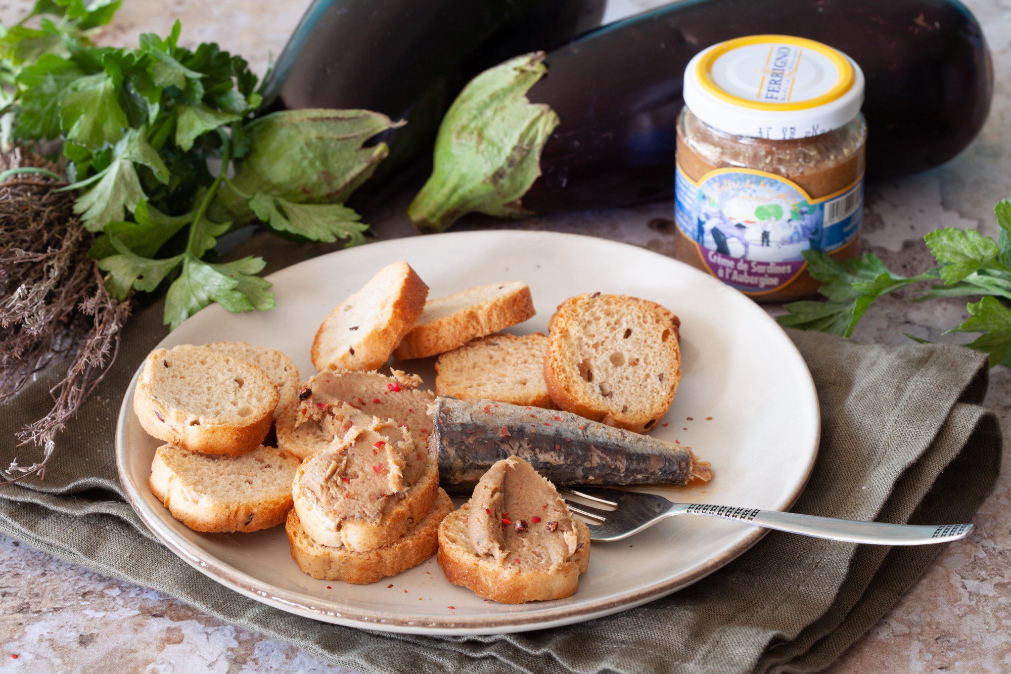 Crème de sardine à l'aubergine - Красавицы Марселя